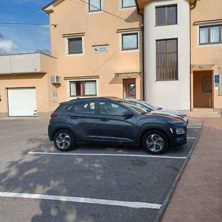 Apartman Alen Podhum Exterior photo
